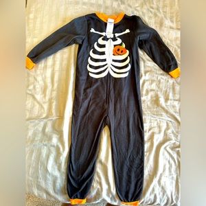 Halloween skeleton PJs 5T